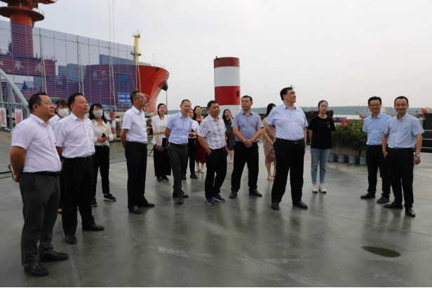 喜迎二十大|校企联建聚合力，携手奋进新征程