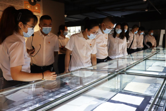 交通产业Ebpay-交服公司召开“强化廉洁意识 筑牢思想防线”思廉日主题活动